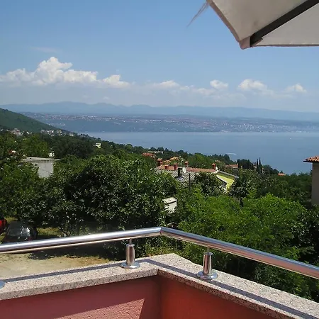 Apartment Eni Lovran