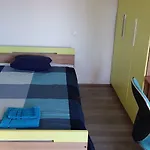 Eni Apartment *
